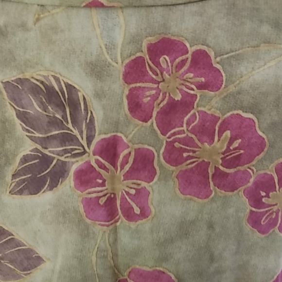 Tommy Bahama Vest. - Picture 3 of 5